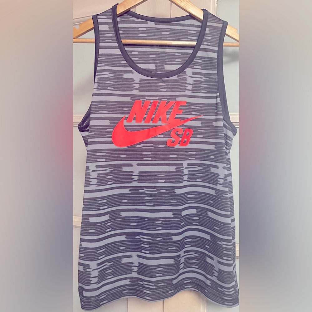 Nike SB tank top graphic print with Gray and Neon Orange logo